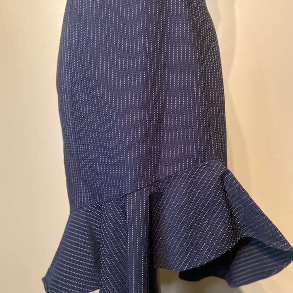 Calvin Klein Black/White Pinstripe Pencil Dress Zipper in the back - Picture 8 of 16